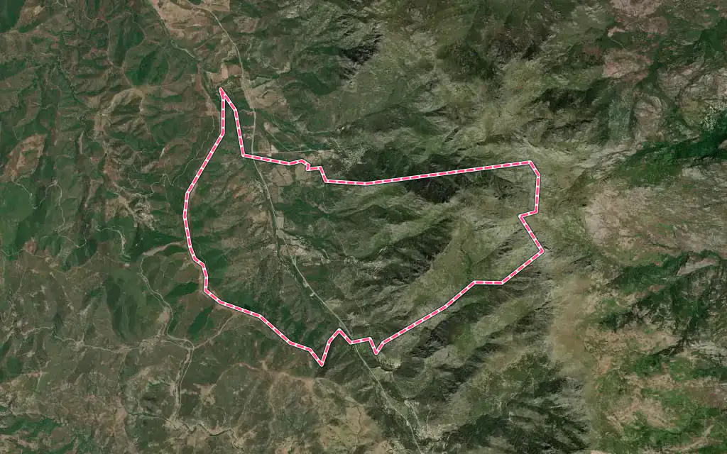 Vue satellite de Lama avec ses contours administratifs