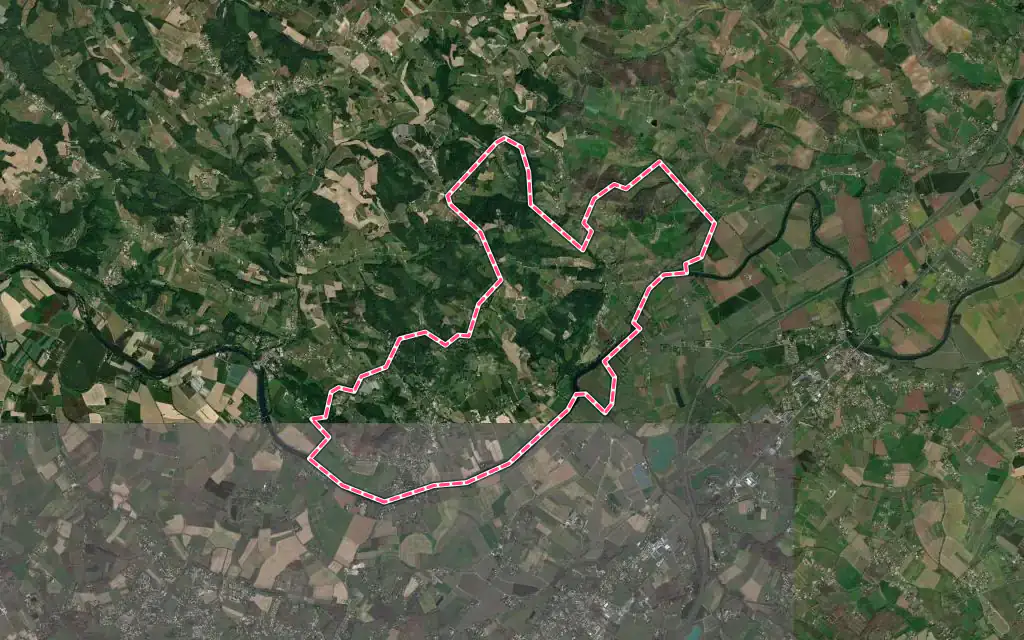 Vue satellite de Lamothe-Capdeville avec ses contours administratifs