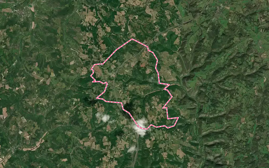 Vue satellite de Lamothe-Cassel avec ses contours administratifs