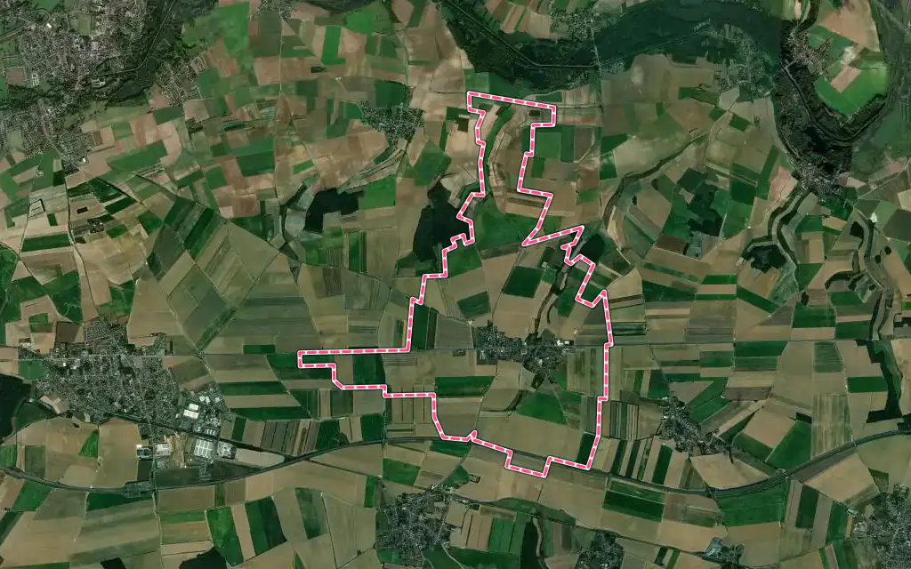 Vue satellite de Lamotte-Warfusée avec ses contours administratifs