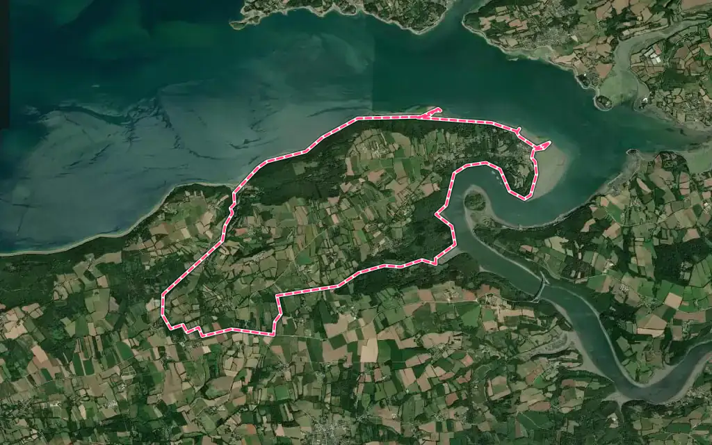 Vue satellite de Landévennec avec ses contours administratifs