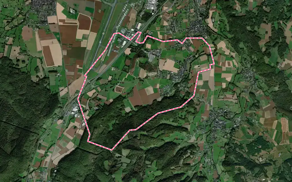 Vue satellite de Lanne avec ses contours administratifs