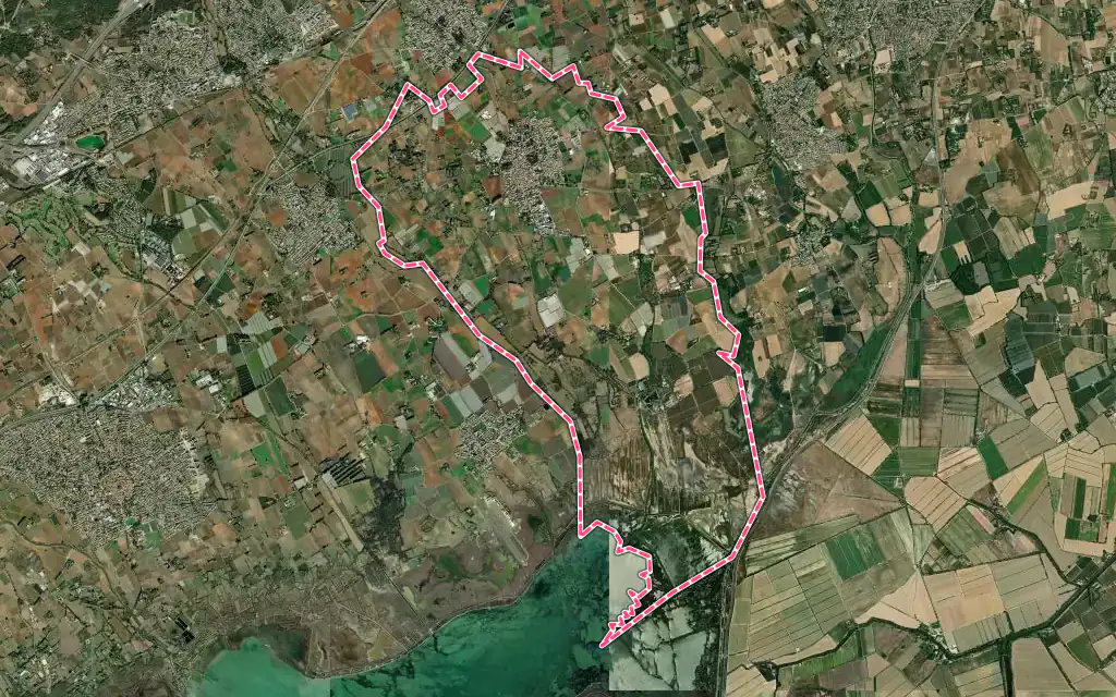 Vue satellite de Lansargues avec ses contours administratifs