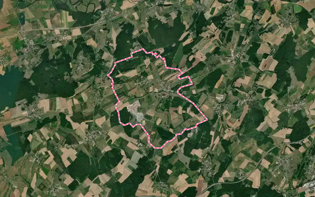 Vue satellite de Lantenne-Vertière avec ses contours administratifs