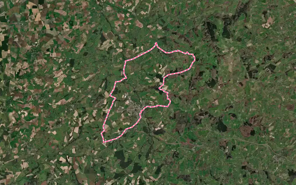Vue satellite de Lapalisse avec ses contours administratifs
