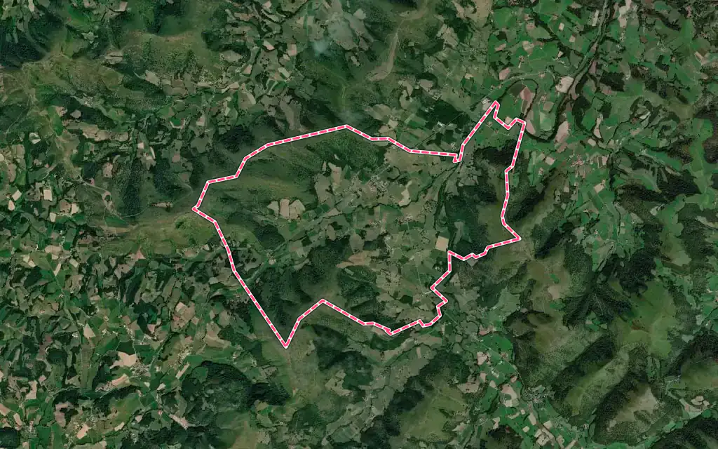Vue satellite de Larceveau-Arros-Cibits avec ses contours administratifs