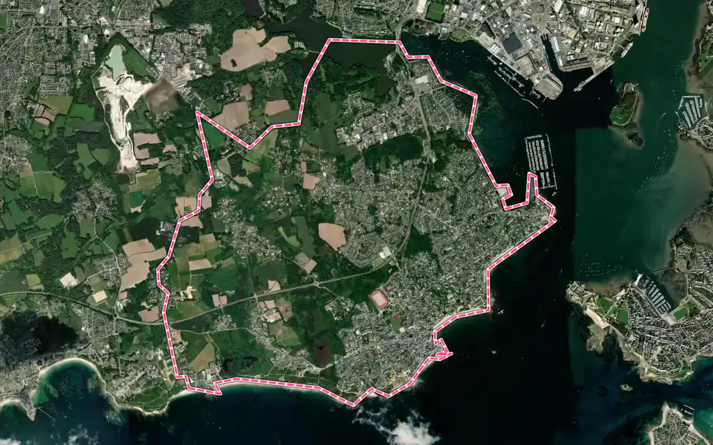 Vue satellite de Larmor-Plage avec ses contours administratifs