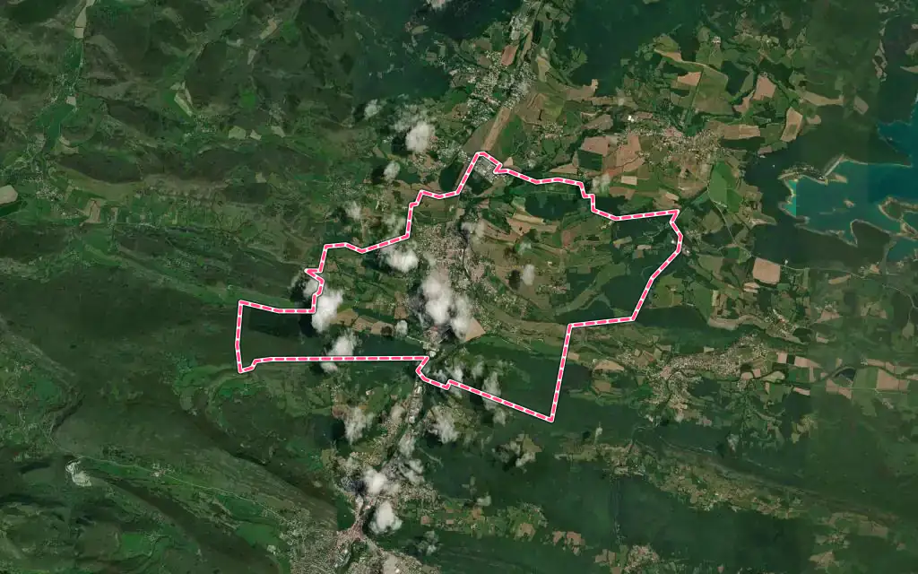 Vue satellite de Laroque-d'Olmes avec ses contours administratifs