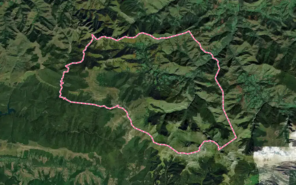 Vue satellite de Larrau avec ses contours administratifs