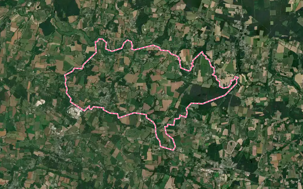 Vue satellite de Larré avec ses contours administratifs