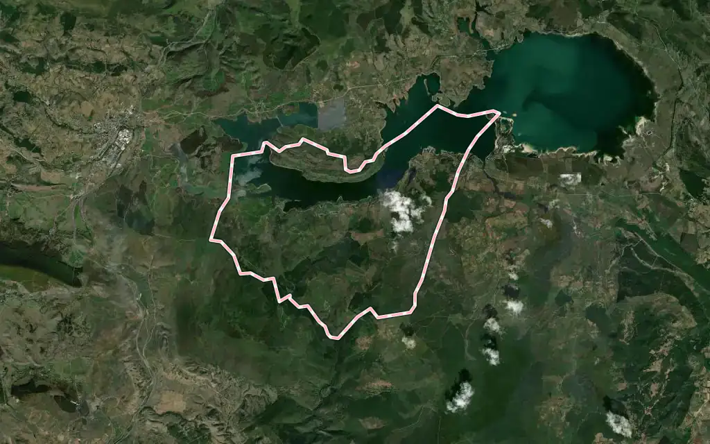 Vista satélite de Las Rozas de Valdearroyo con su contorno administrativo