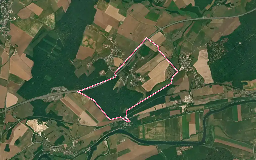 Vue satellite de Lavangeot avec ses contours administratifs
