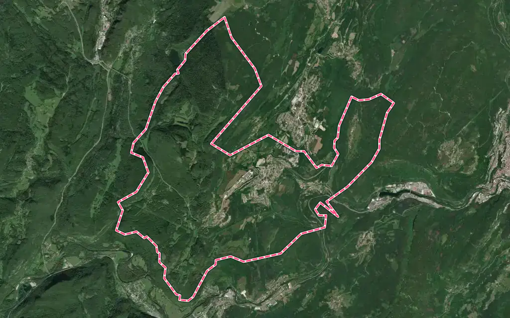 Vue satellite de Lavans-lès-Saint-Claude avec ses contours administratifs