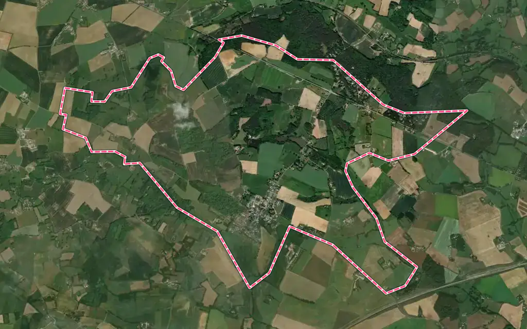 Vue satellite de Lavardin avec ses contours administratifs
