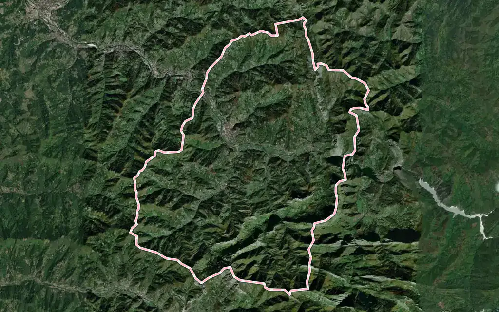 Vista satélite de Laviana con su contorno administrativo