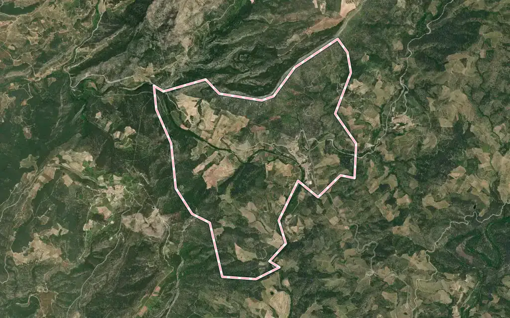 Vista satélite de la Vilella Baixa con su contorno administrativo