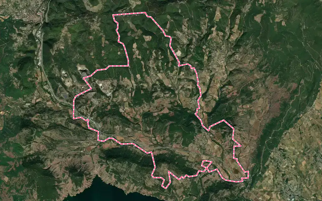 Vue satellite de Le Bosc avec ses contours administratifs