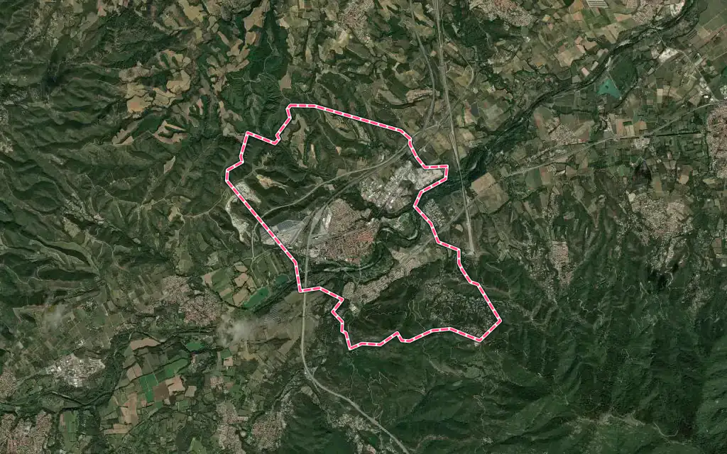 Vue satellite de Le Boulou avec ses contours administratifs