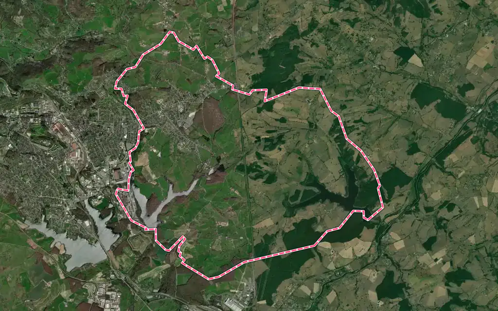 Vue satellite de Le Breuil avec ses contours administratifs