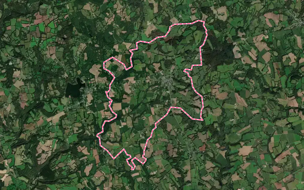 Vue satellite de Le Croisty avec ses contours administratifs