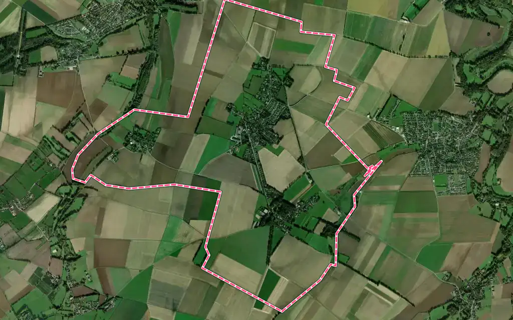 Vue satellite de Le Fresne-Camilly avec ses contours administratifs
