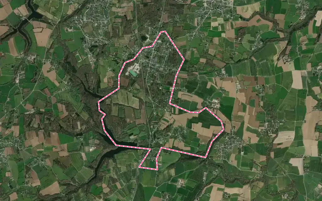 Vue satellite de Le Hinglé avec ses contours administratifs