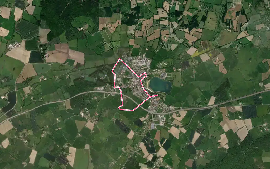 Vue satellite de Le Mêle-sur-Sarthe avec ses contours administratifs