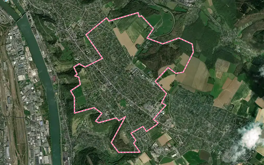 Vue satellite de Le Mesnil-Esnard avec ses contours administratifs