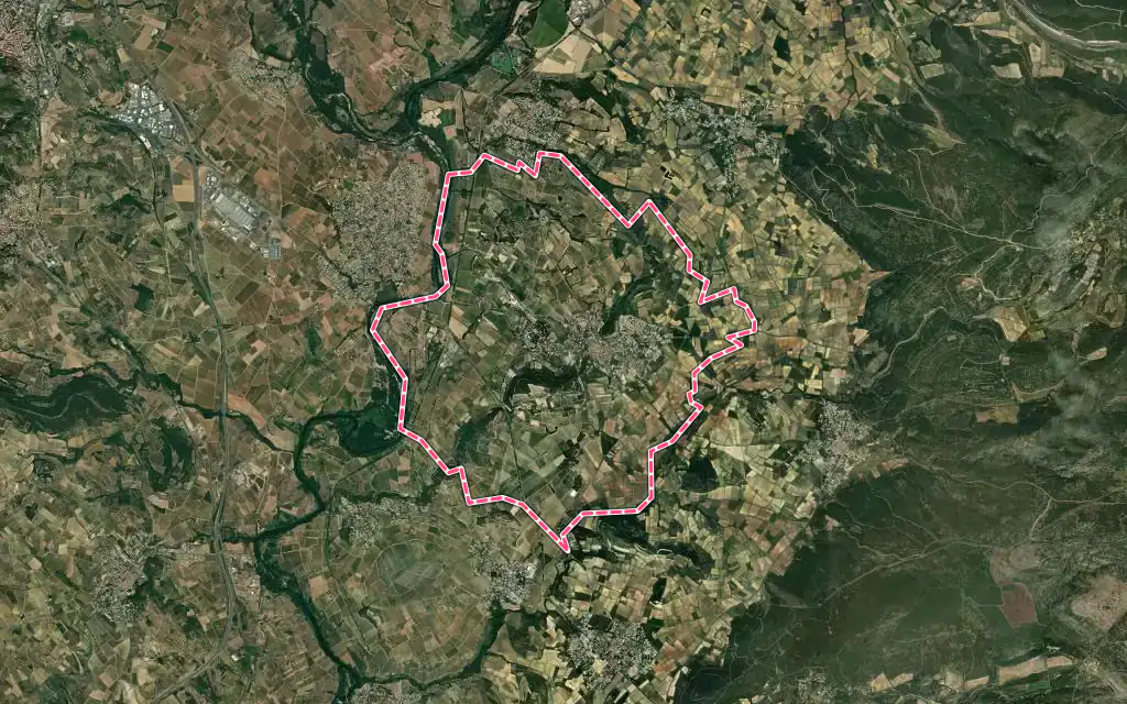 Vue satellite de Le Pouget avec ses contours administratifs