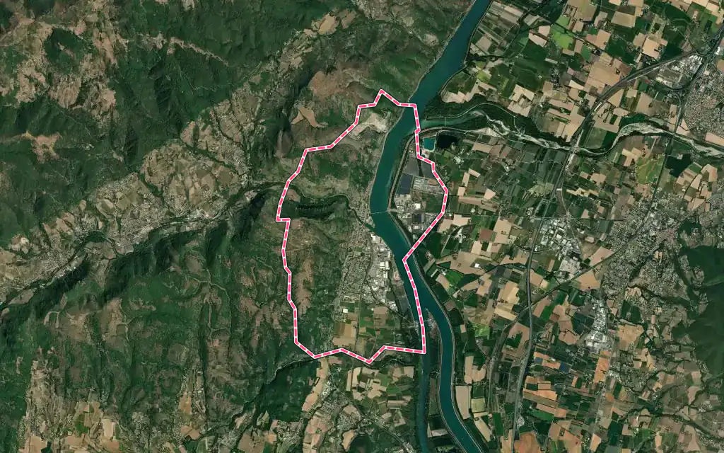 Vue satellite de Le Pouzin avec ses contours administratifs