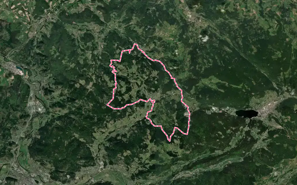 Vue satellite de Le Tholy avec ses contours administratifs