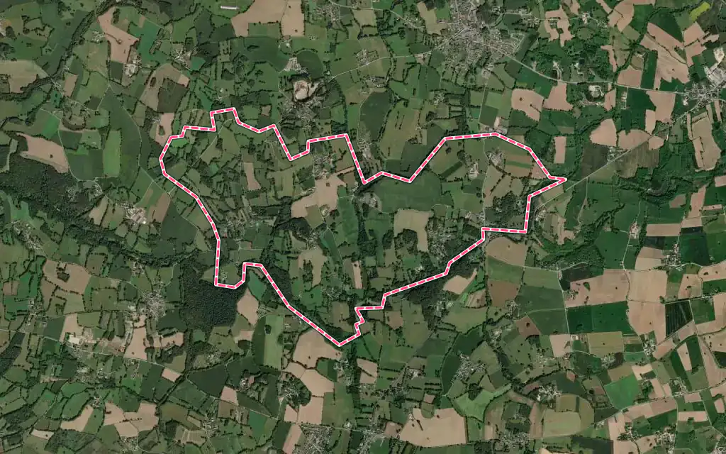 Vue satellite de Le Tiercent avec ses contours administratifs