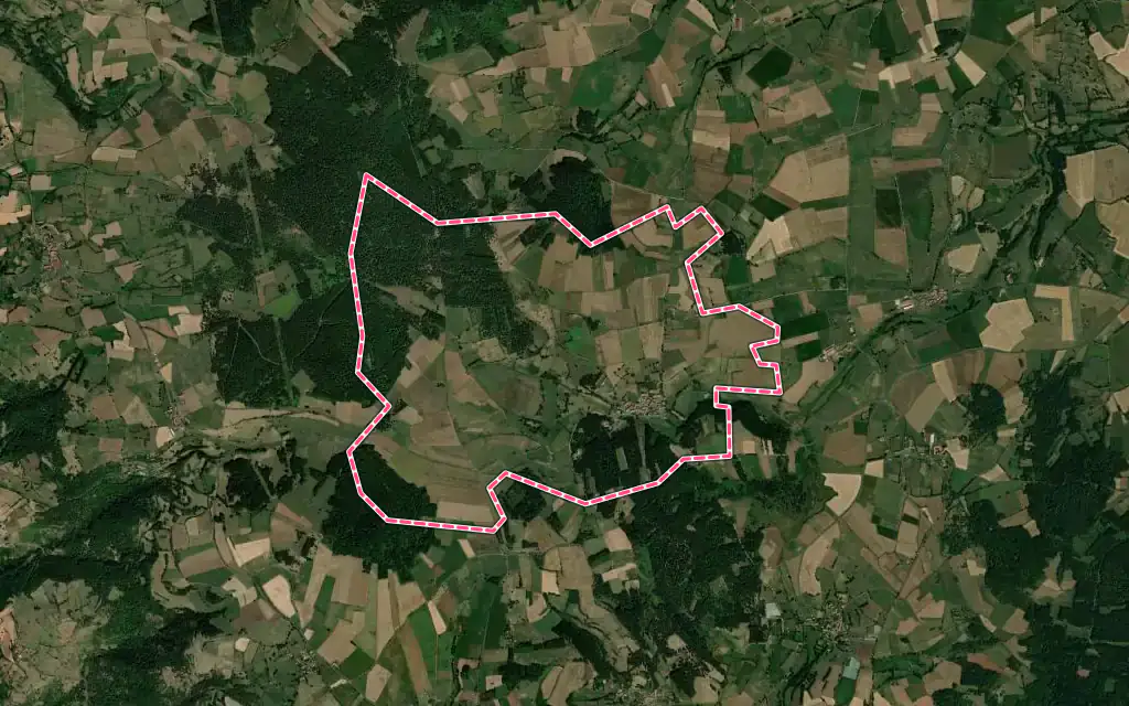 Vue satellite de Le Vernet avec ses contours administratifs