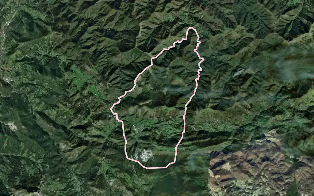 Vista satélite de Leitza con su contorno administrativo