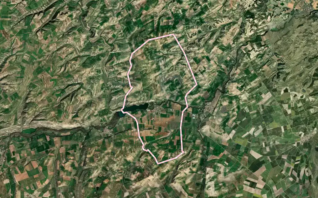 Vista satélite de Leiva con su contorno administrativo