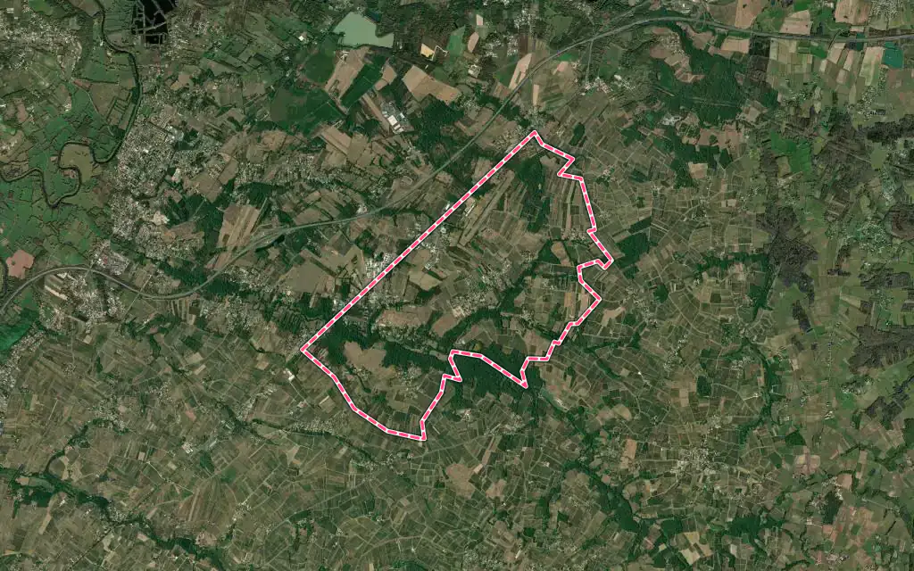Vue satellite de Les Artigues-de-Lussac avec ses contours administratifs