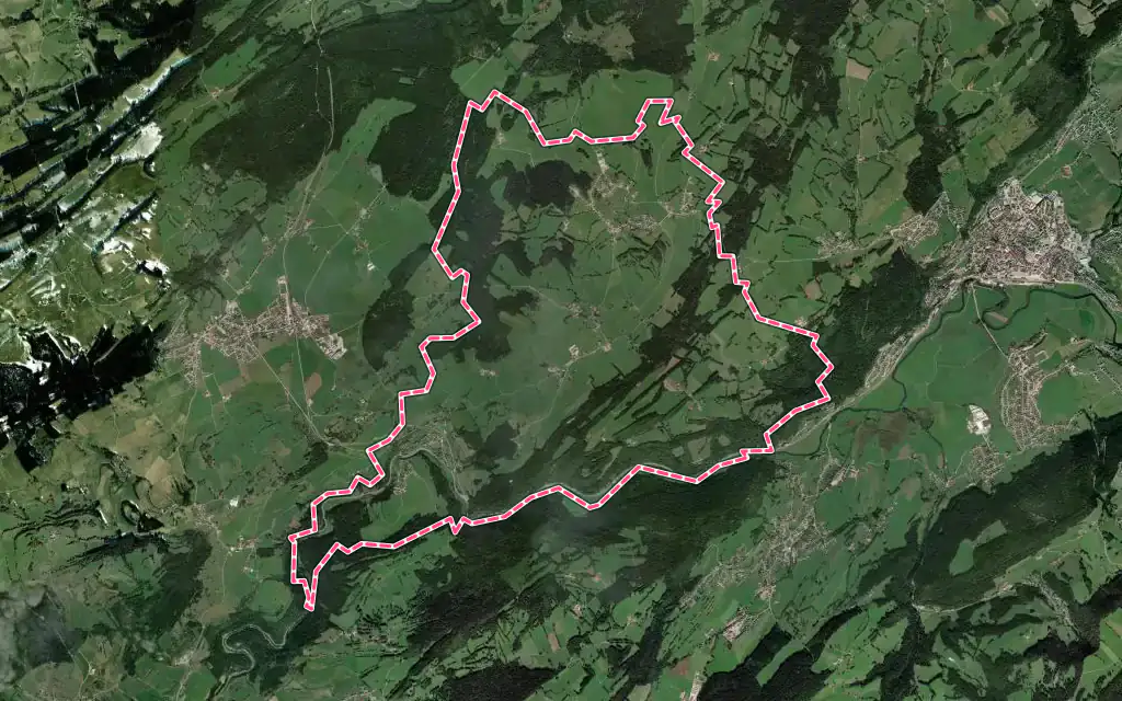 Vue satellite de Les Combes avec ses contours administratifs