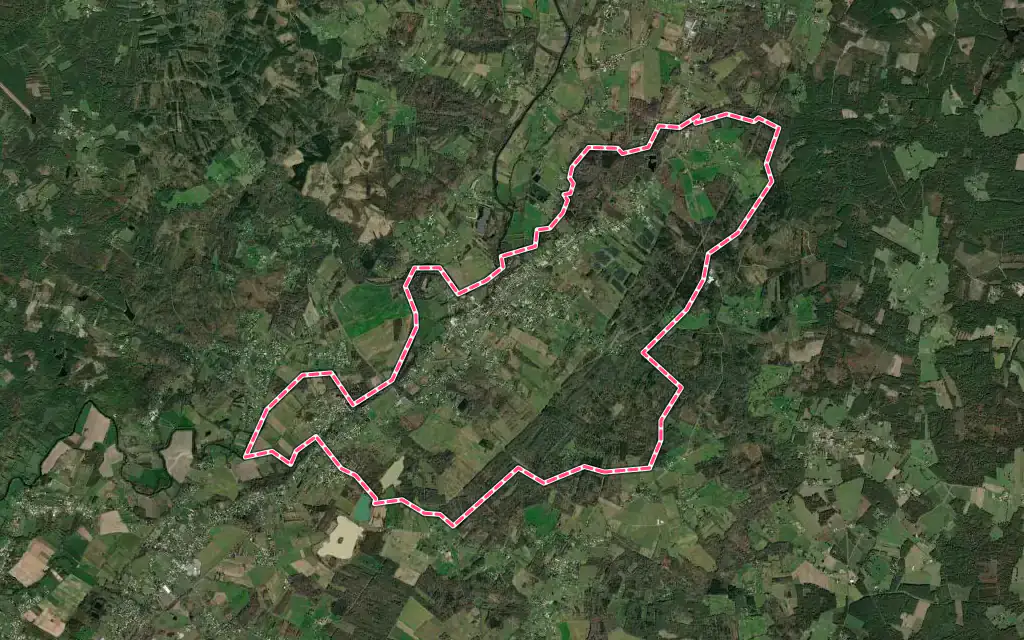Vue satellite de Les Églisottes-et-Chalaures avec ses contours administratifs