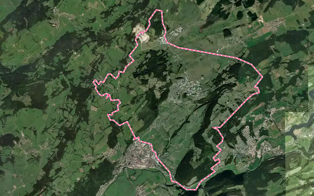 Vue satellite de Les Fins avec ses contours administratifs