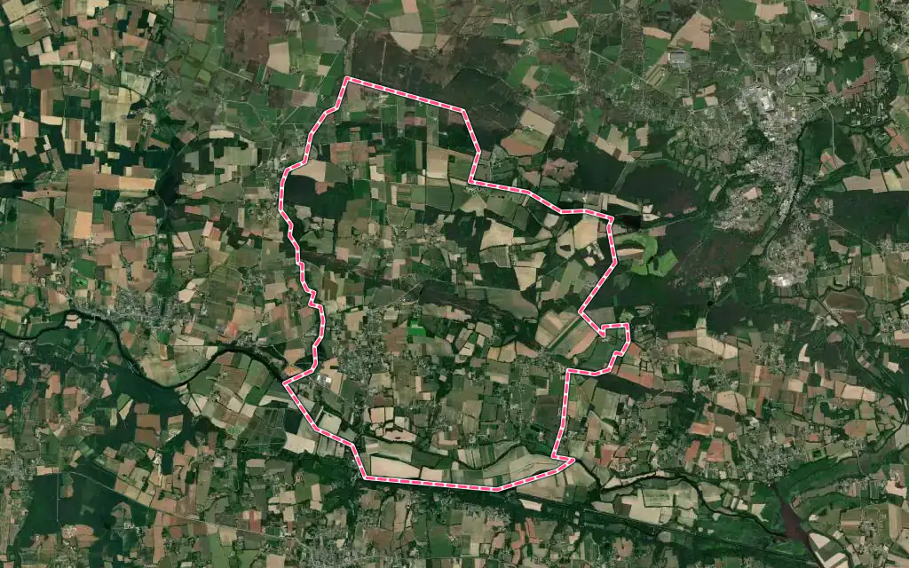 Vue satellite de Les Fougerêts avec ses contours administratifs