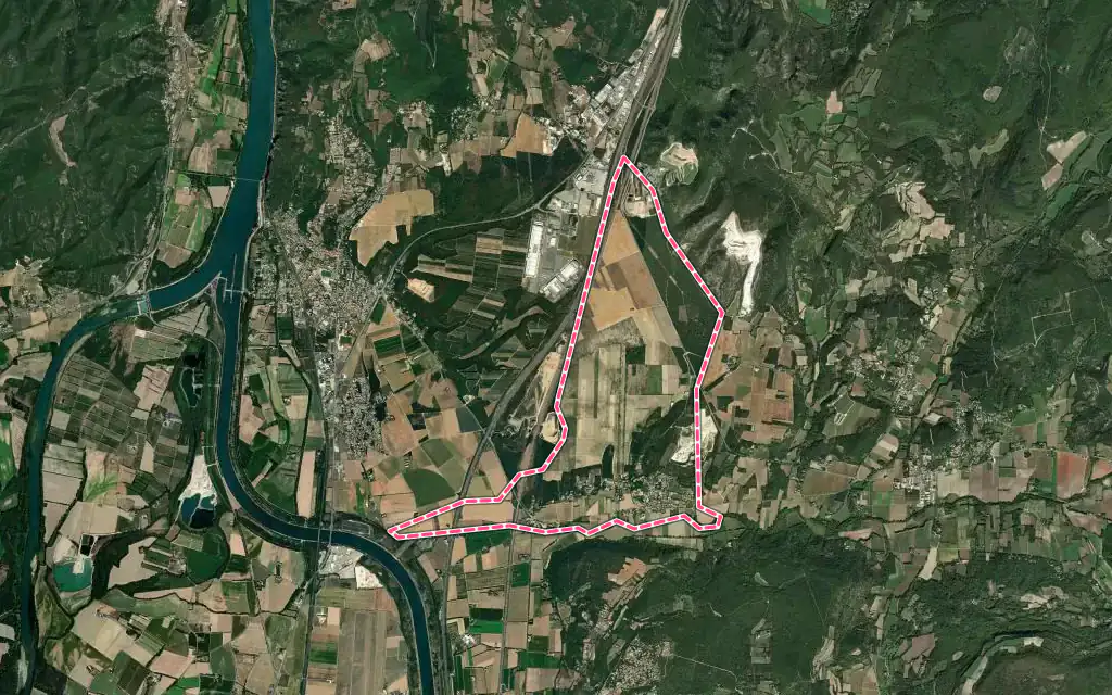Vue satellite de Les Granges-Gontardes avec ses contours administratifs