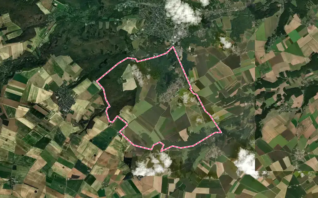 Vue satellite de Les Granges-le-Roi avec ses contours administratifs