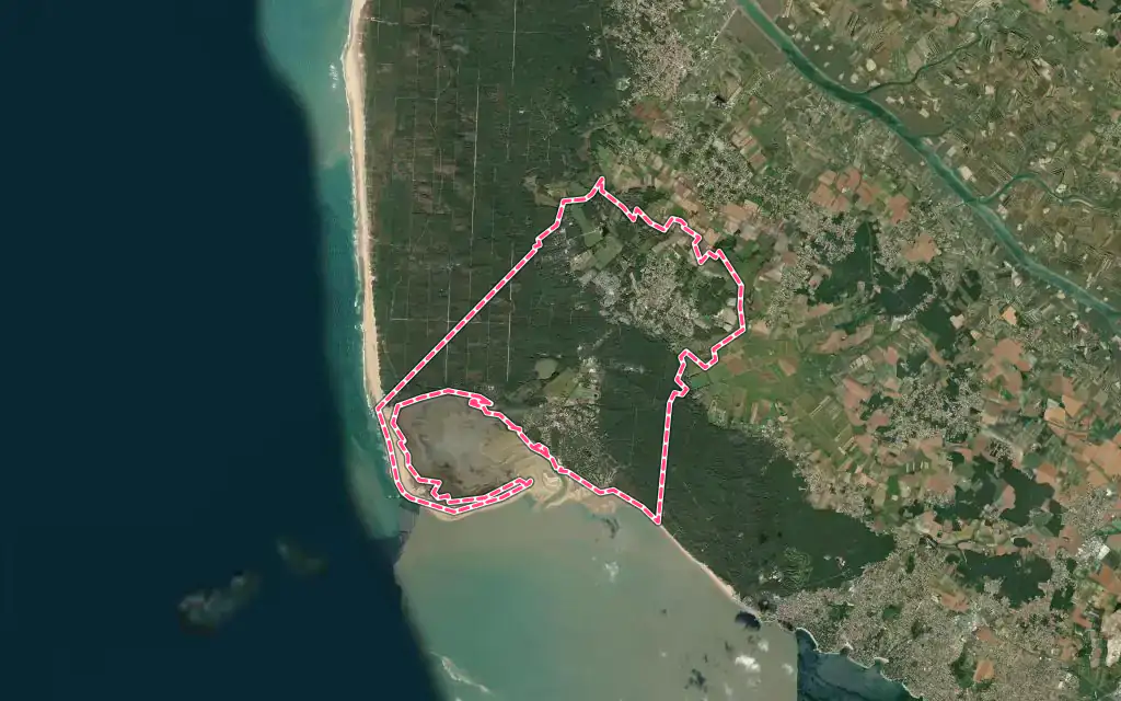 Vue satellite de Les Mathes avec ses contours administratifs