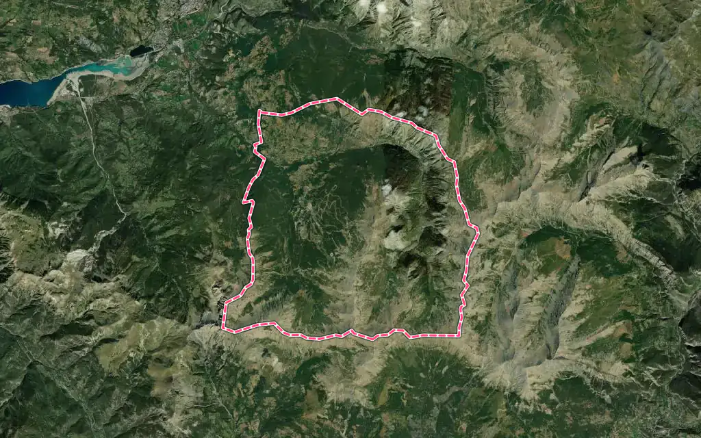 Vue satellite de Les Orres avec ses contours administratifs