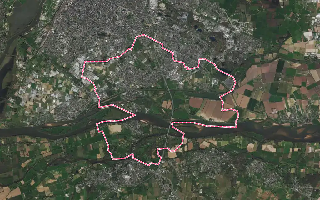 Vue satellite de Les Ponts-de-Cé avec ses contours administratifs