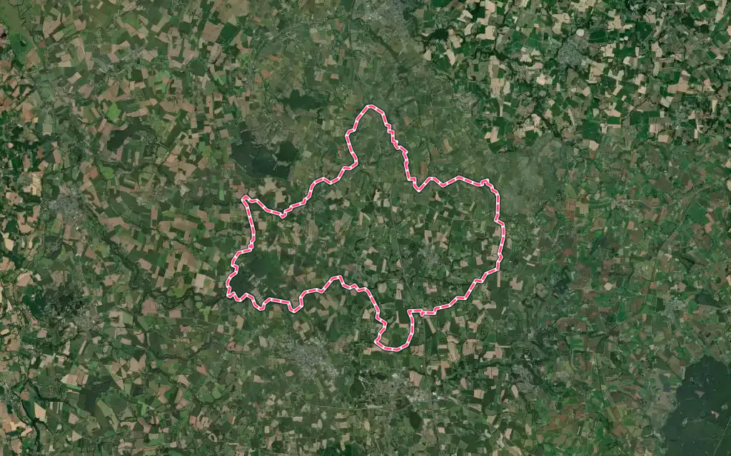 Vue satellite de Les Portes du Coglais avec ses contours administratifs