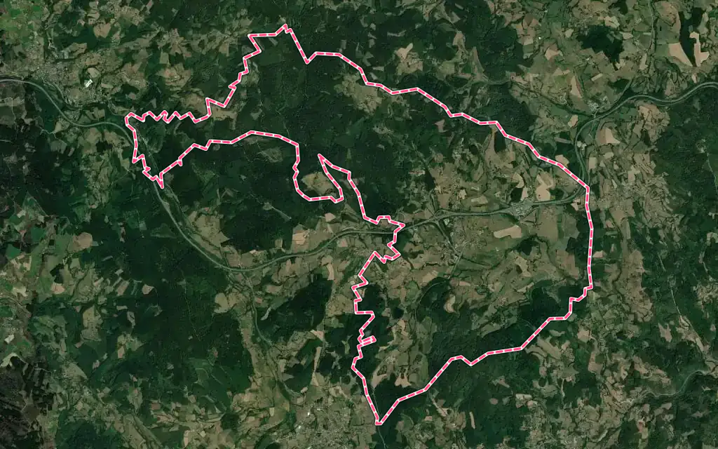 Vue satellite de Les Salles avec ses contours administratifs