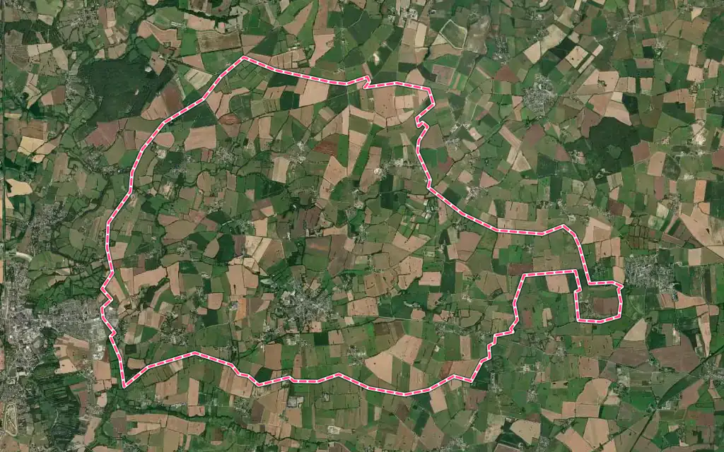 Vue satellite de Les Touches avec ses contours administratifs