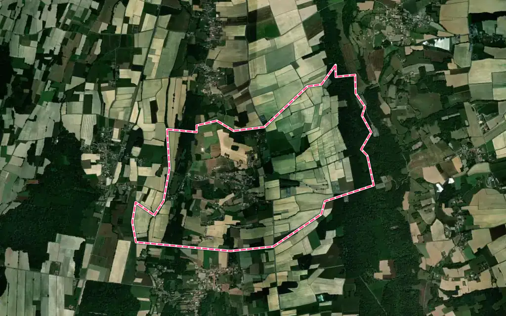 Vue satellite de Lescurry avec ses contours administratifs