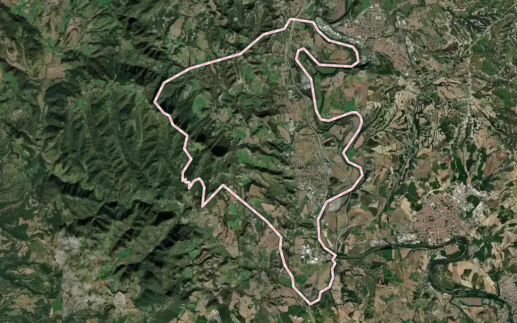 Vista satélite de les Masies de Voltregà con su contorno administrativo